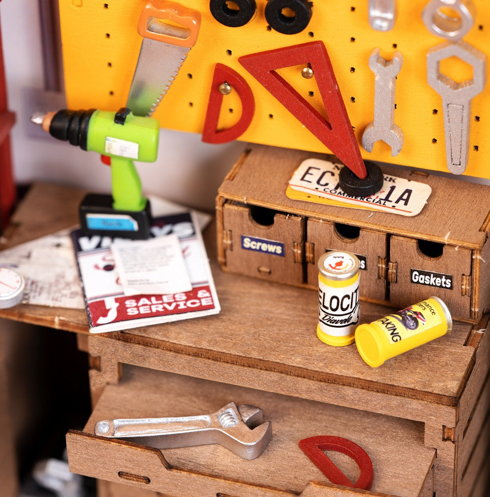 DG165 Garage Workshop Robotim Rolife Diy Miniature House Kit