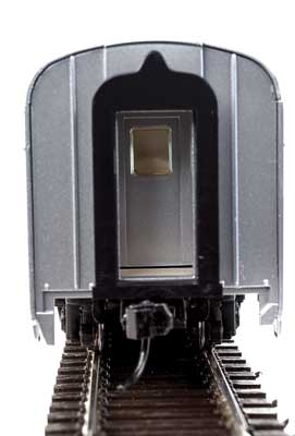 Walthers 85' Budd Dome Coach - Southern Railway (silver)
