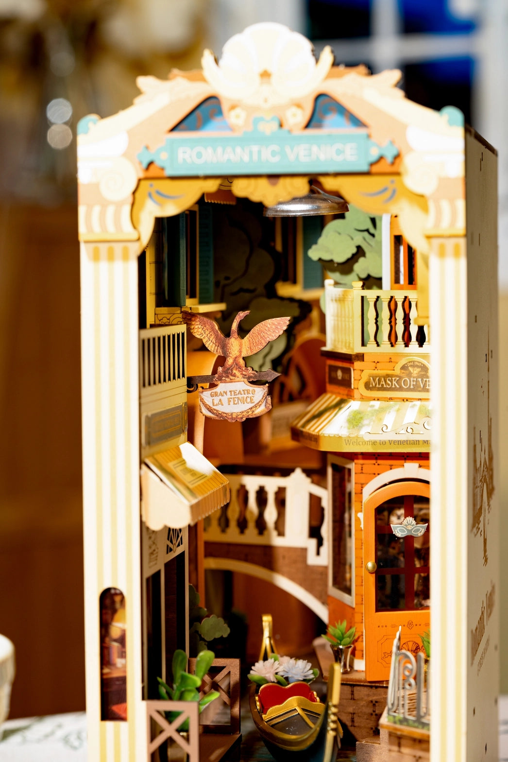 TGB08 Diy Book Nook Kit: Romantic Venice with Dust Cover