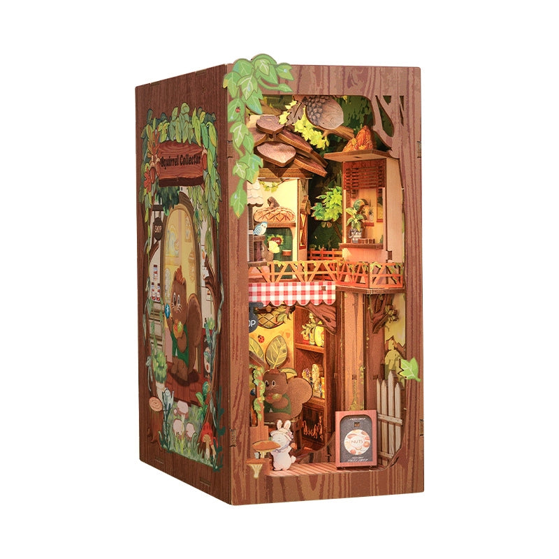 HCB107 DIY Book Nook Kit: Squirrel Collector with Dust Cover