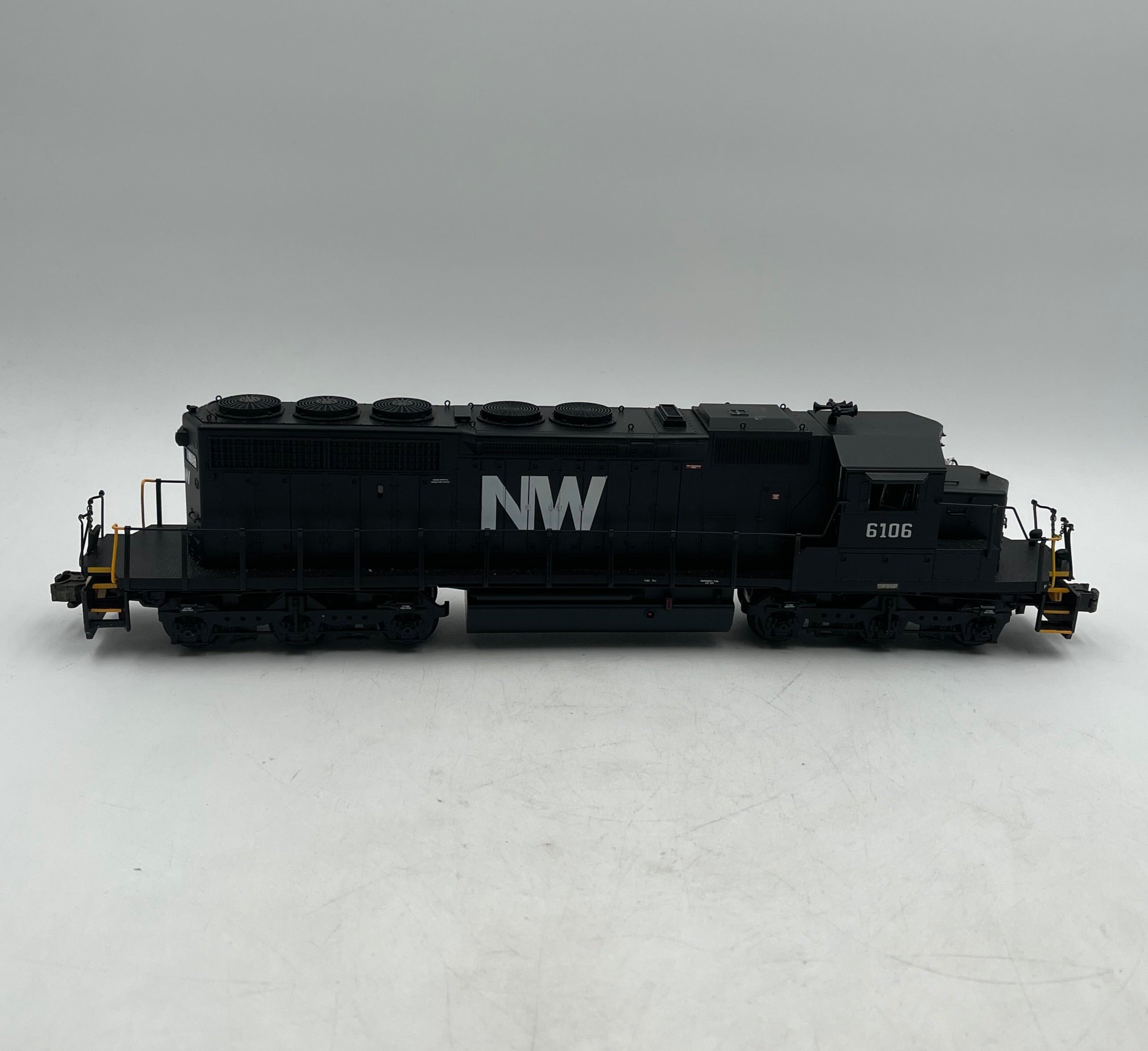 Lionel Norfolk + Western Non-Powered SD-40-2 Diesel - 6-34775