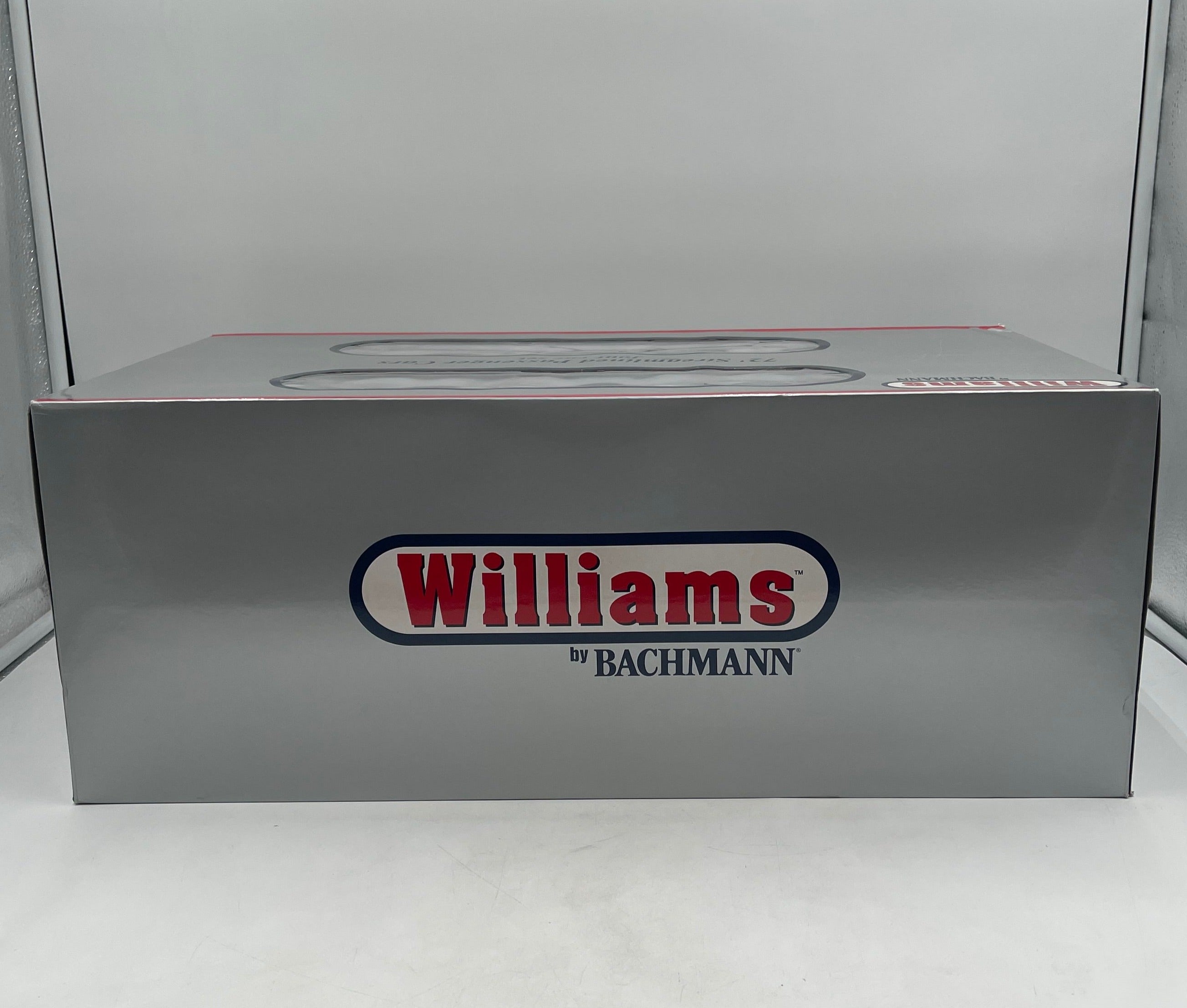 Williams by Bachmann O-Gauge 18" 72 ft Burlington 4 Car Passenger Set - 43154