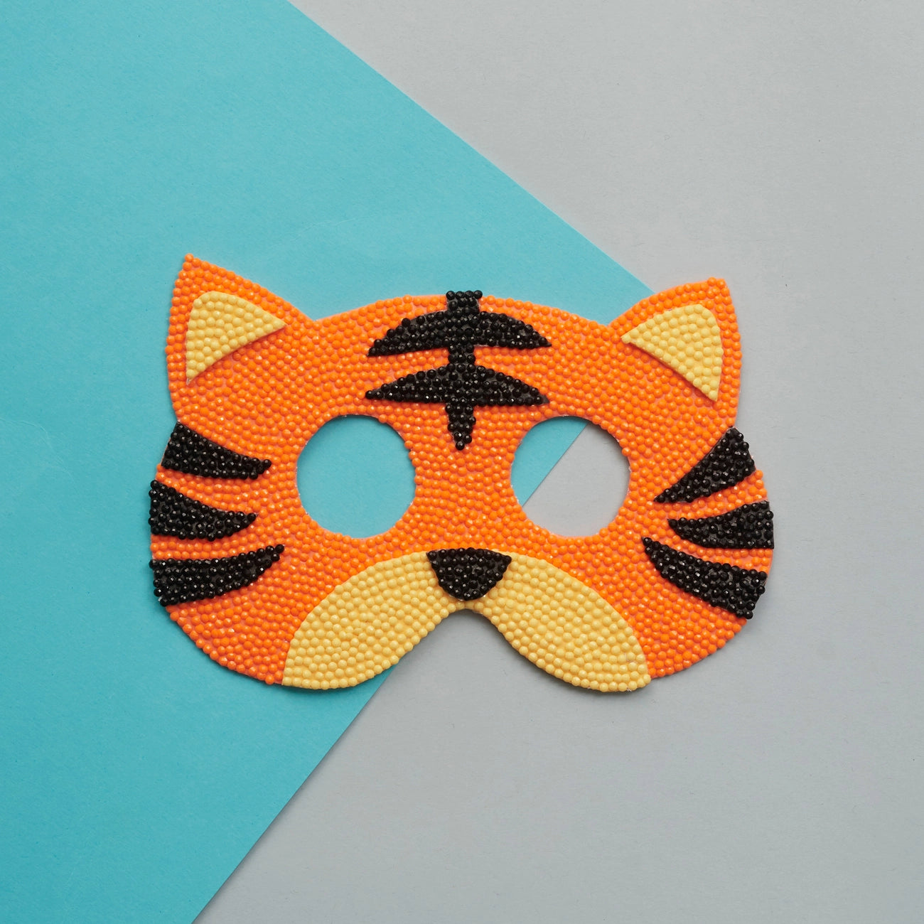 DA56707 Diamond Arts-Sparkle Mask -Tiger