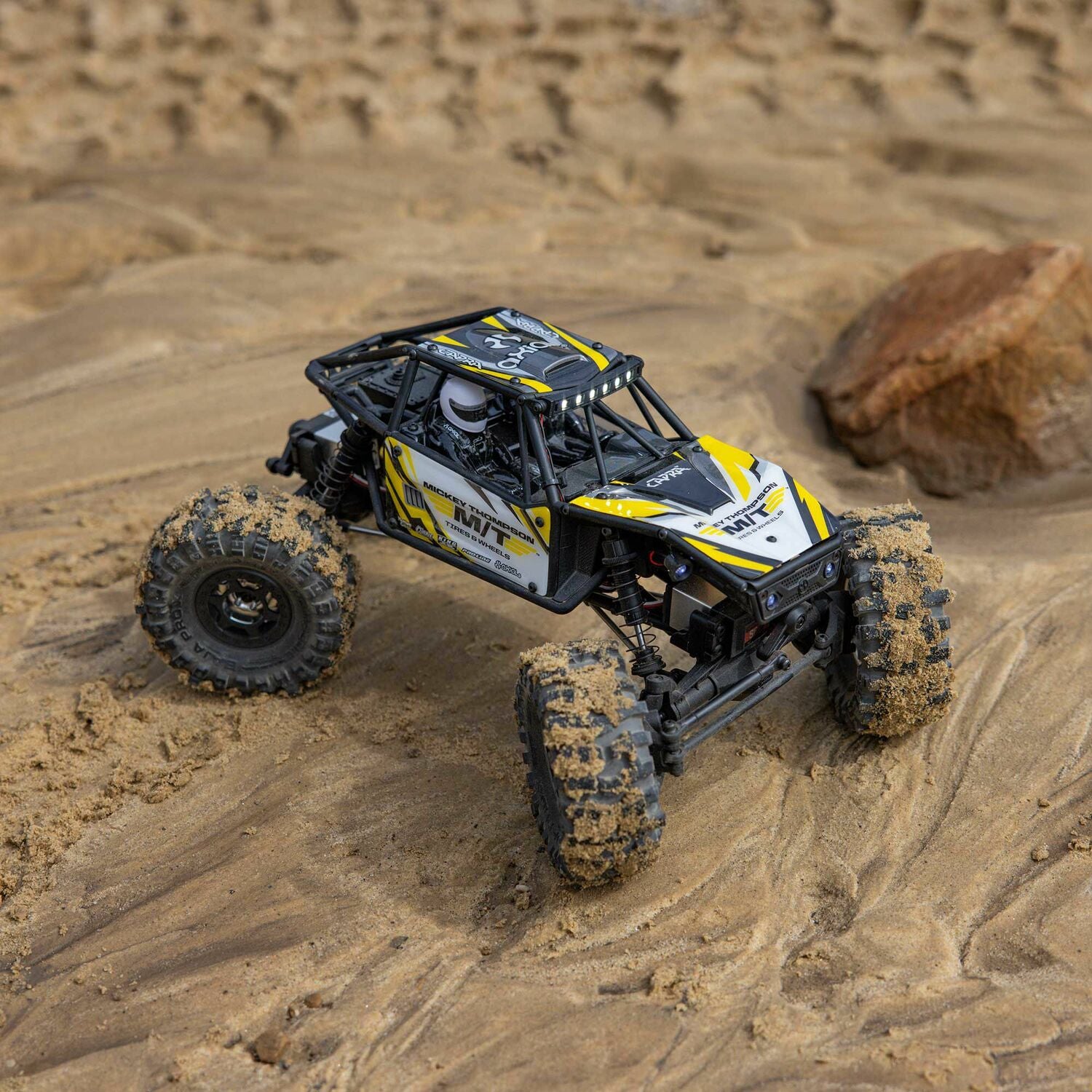 1/18 UTB18 Capra 4WS 4WD Trail Buggy RTR with Battery & Charger, Yellow